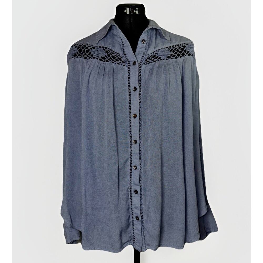 Free People XS Lavender Purple Oversized Button‎ Collar Blouse Boho Crochet Top